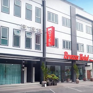 Brezza Hotel Sitiawan